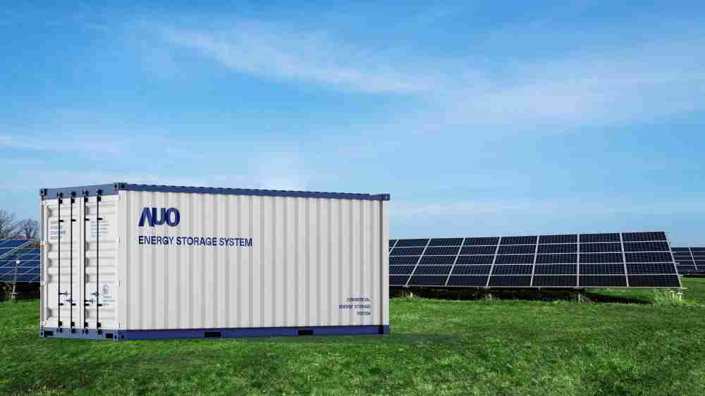 尊龙集团透过AI数据管理，，，提供不同类型用户进行储能与能源管理，，，达到再生能源管控调度成效