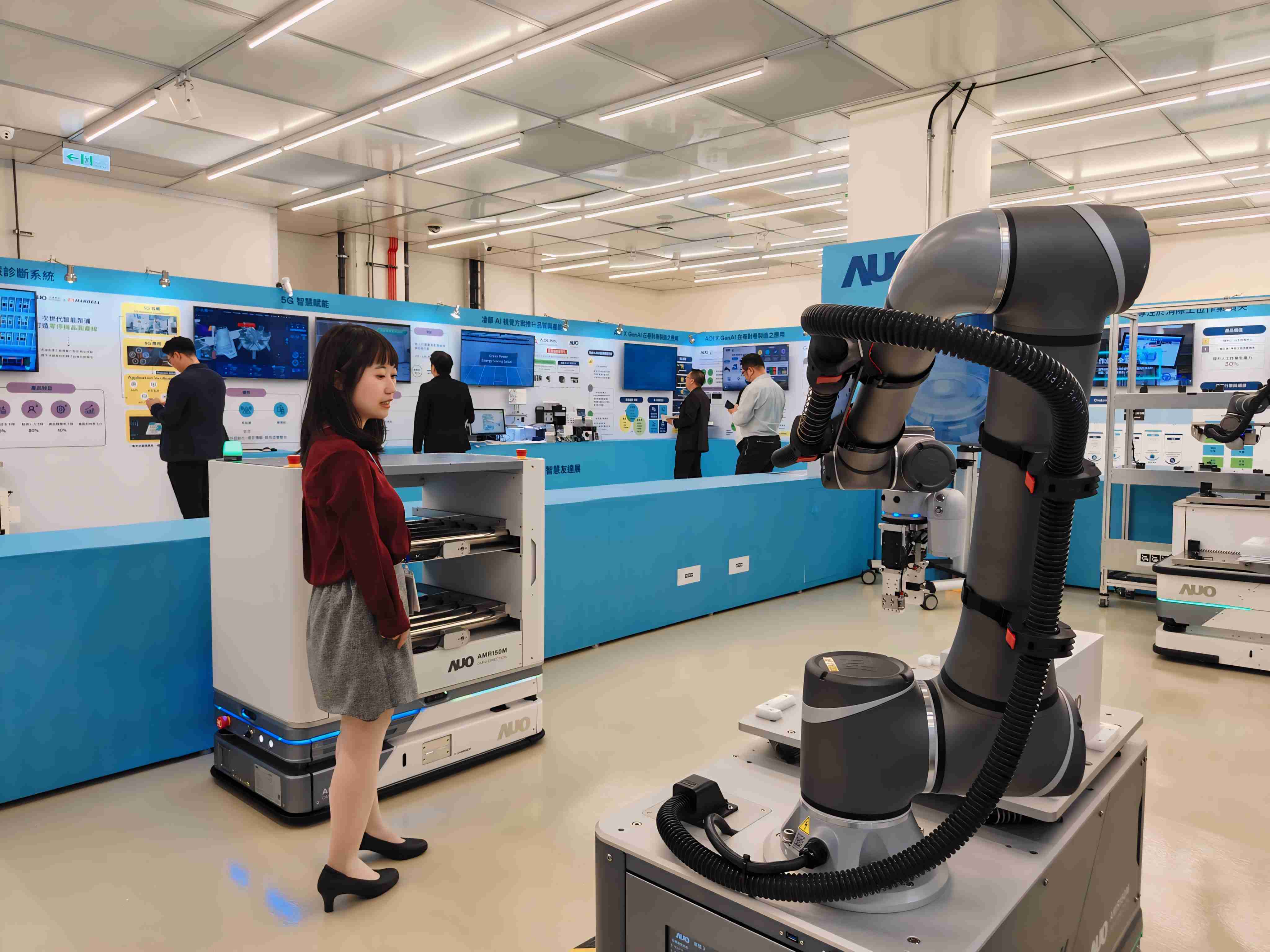 2024智能尊龙集团展邀集生态圈伙伴共同参展，，从数字应用、、、、净零减碳到能源发展，，，，创造全方位永续商机，，携手生态圈伙伴迈向永续未来